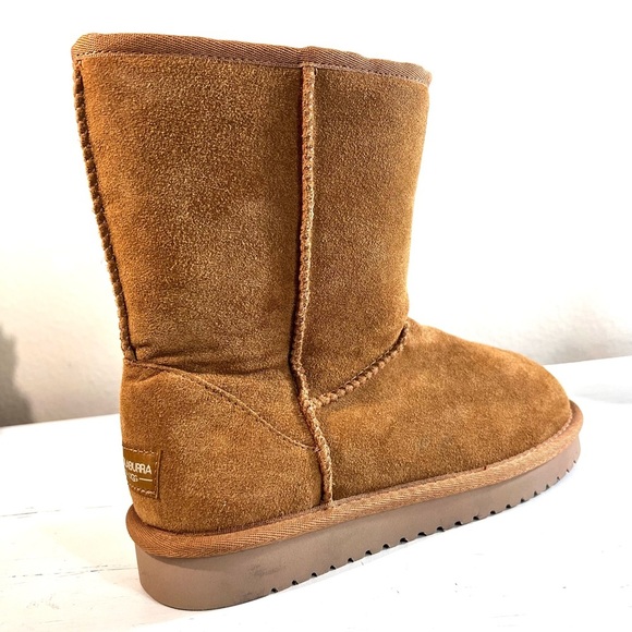 Koolaburra by UGG Koola Short Pull On Boots, Color Chestnut, Size 6 - Picture 3 of 6
